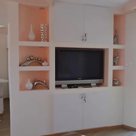 2bd Flat Next To Dasudi Lemesos