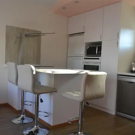 2bd Flat Next To Dasudi Appartement Limasol